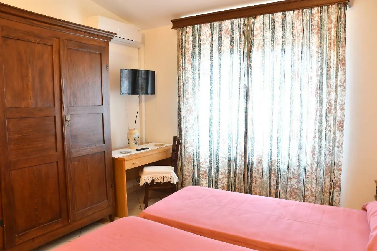 B&B Mitzixeddas Mandas 0*,  Italy